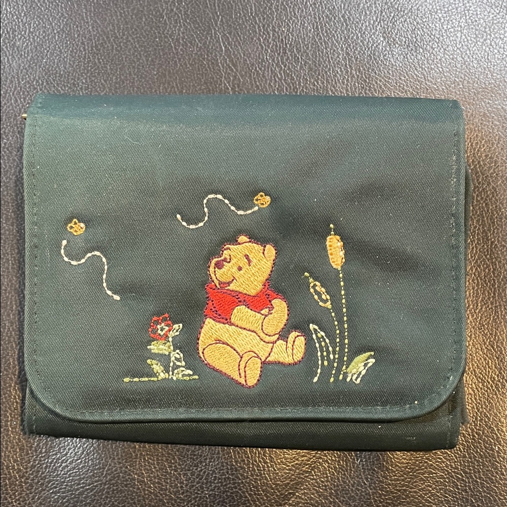 Disney Store Winnie the Pooh Embroidered Nylon Wallet